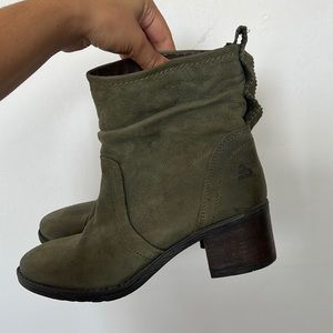 Bull boxer Green Western Boot size 9